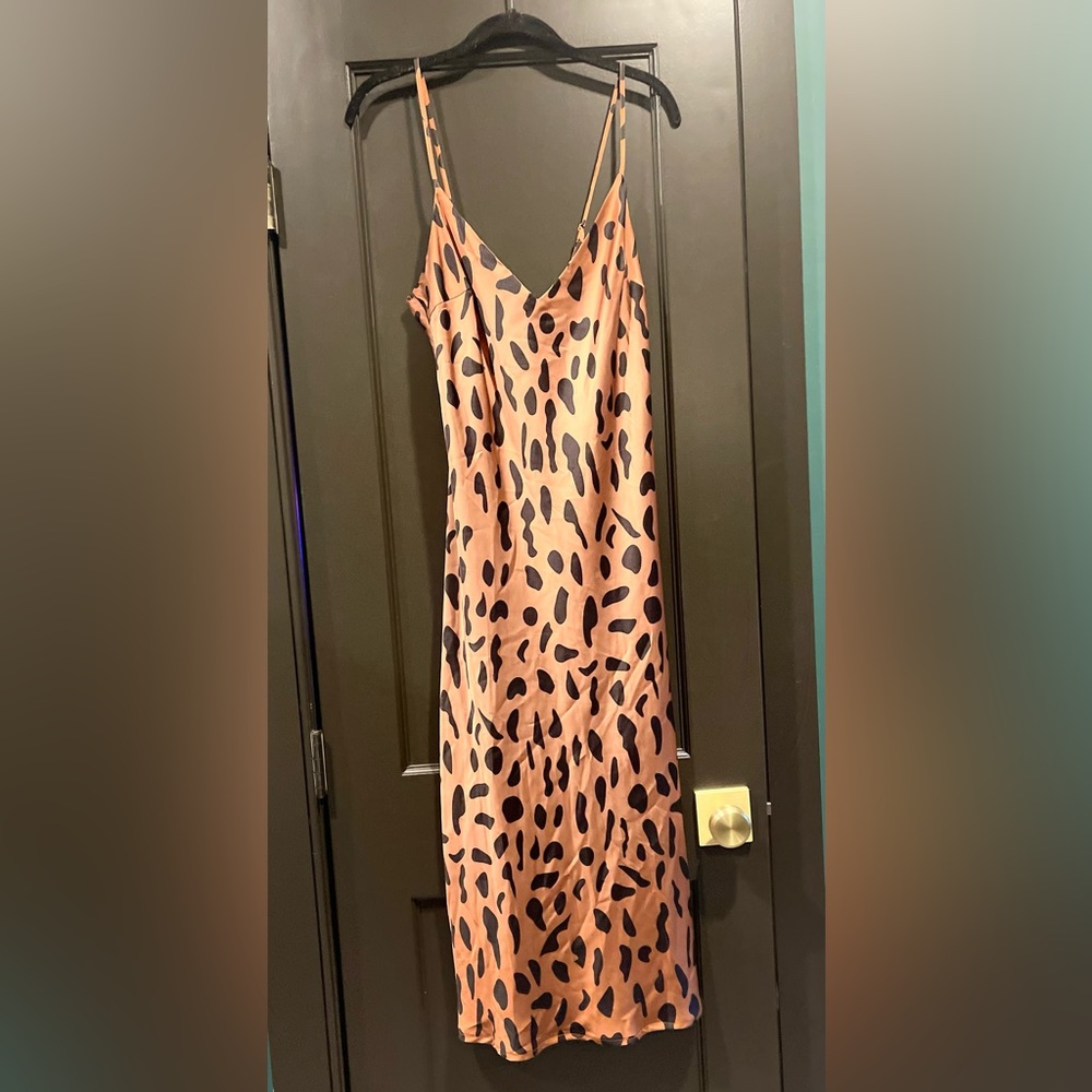 Midi leopard print satin dress